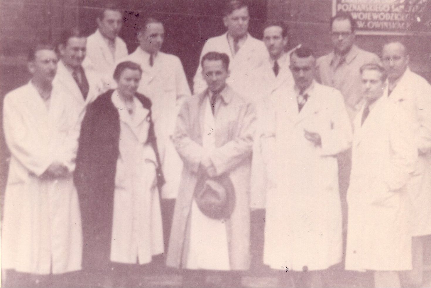 Lekarze zakładu psychiatrycznego