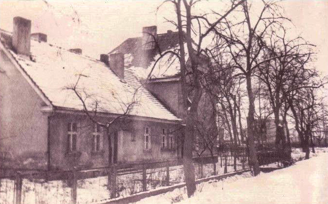 Budynki szkoły w Bolechowie